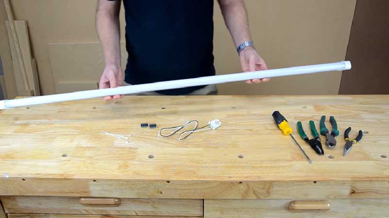 How-To-Convert-4ft-Fluorescent-Light-To-LED